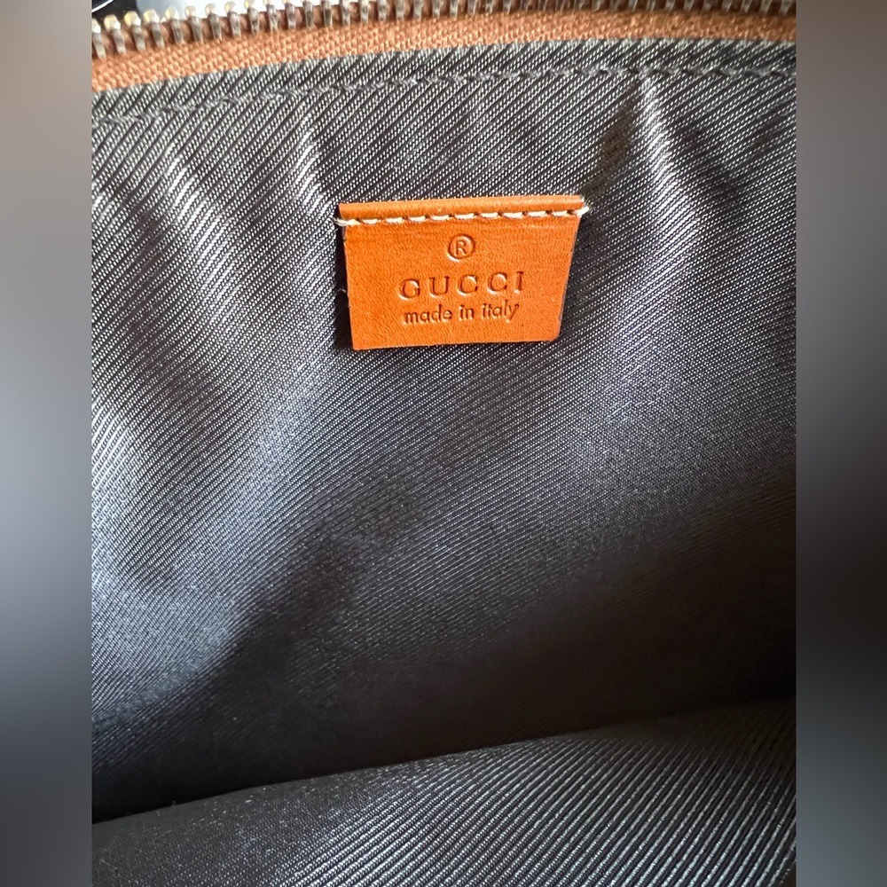Blue Gucci Nylon Clutch with Leather Trim - Picture 4 of 7